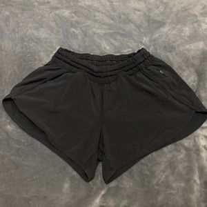 Lululemon Tracker Shorts V 4”